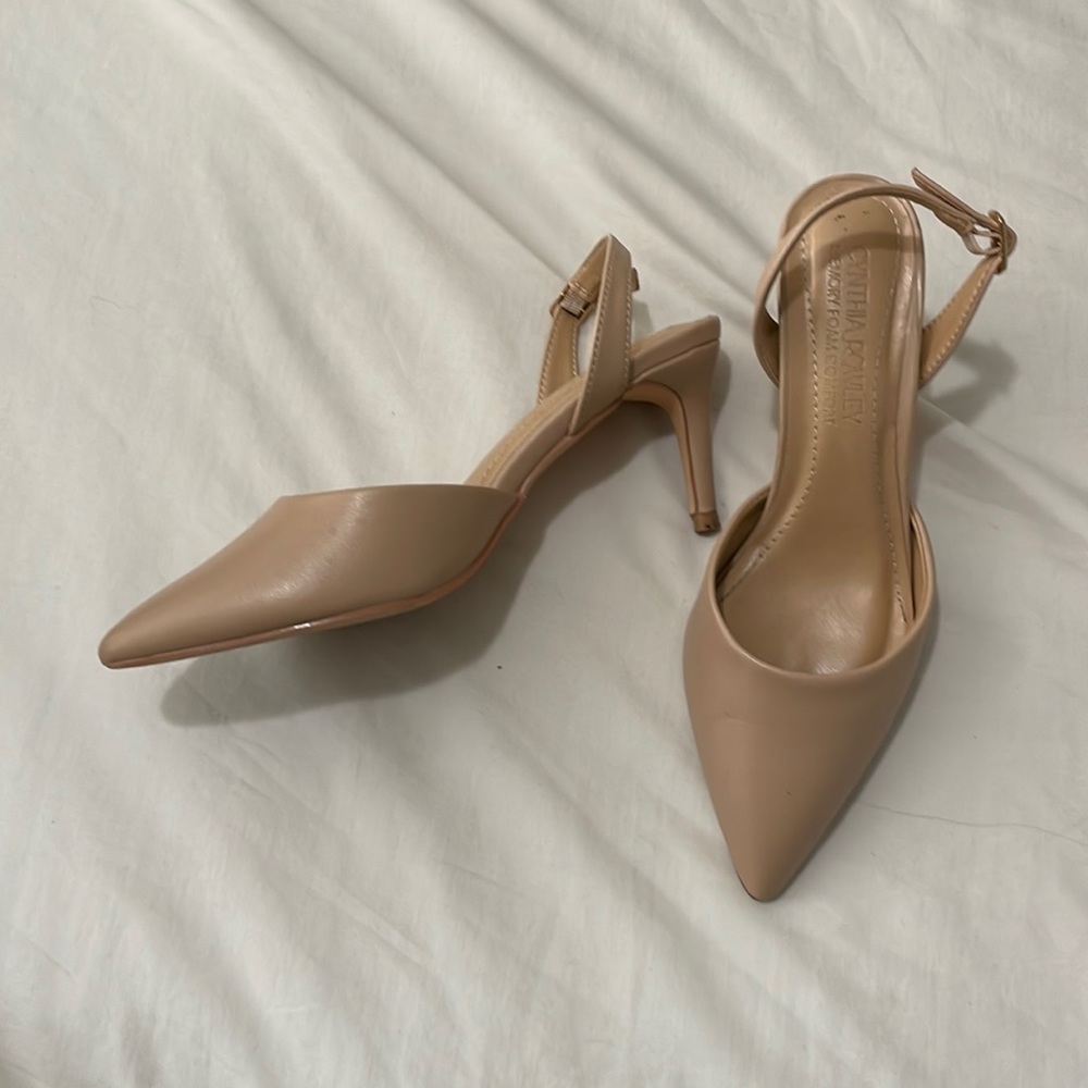 Cynthia Rowley sling back nude pumps